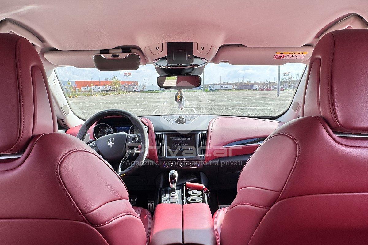 MASERATI Levante V6 Diesel AWD