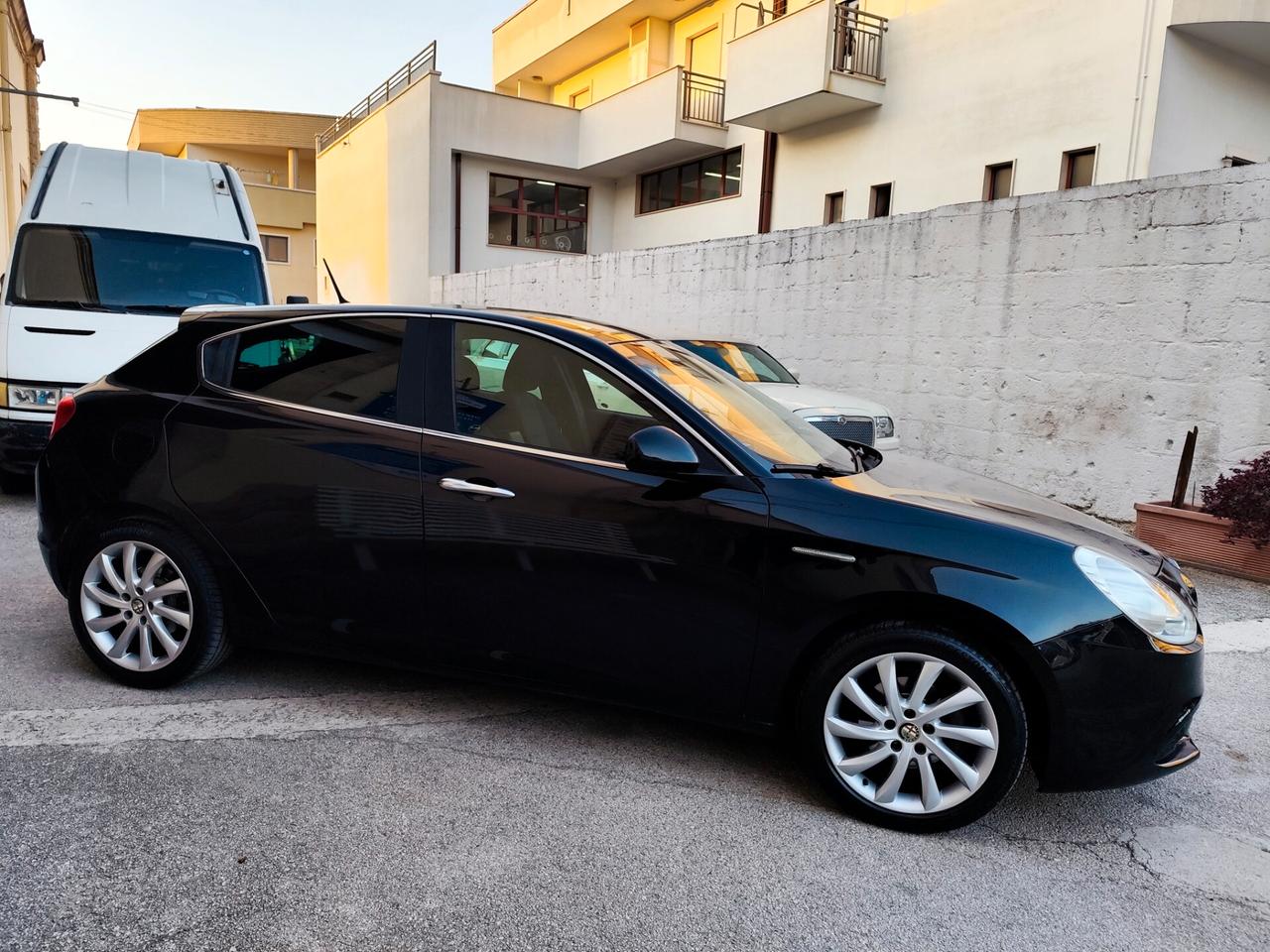 Alfa Romeo Giulietta 1.6 JTDm-2 105 CV Distinctive