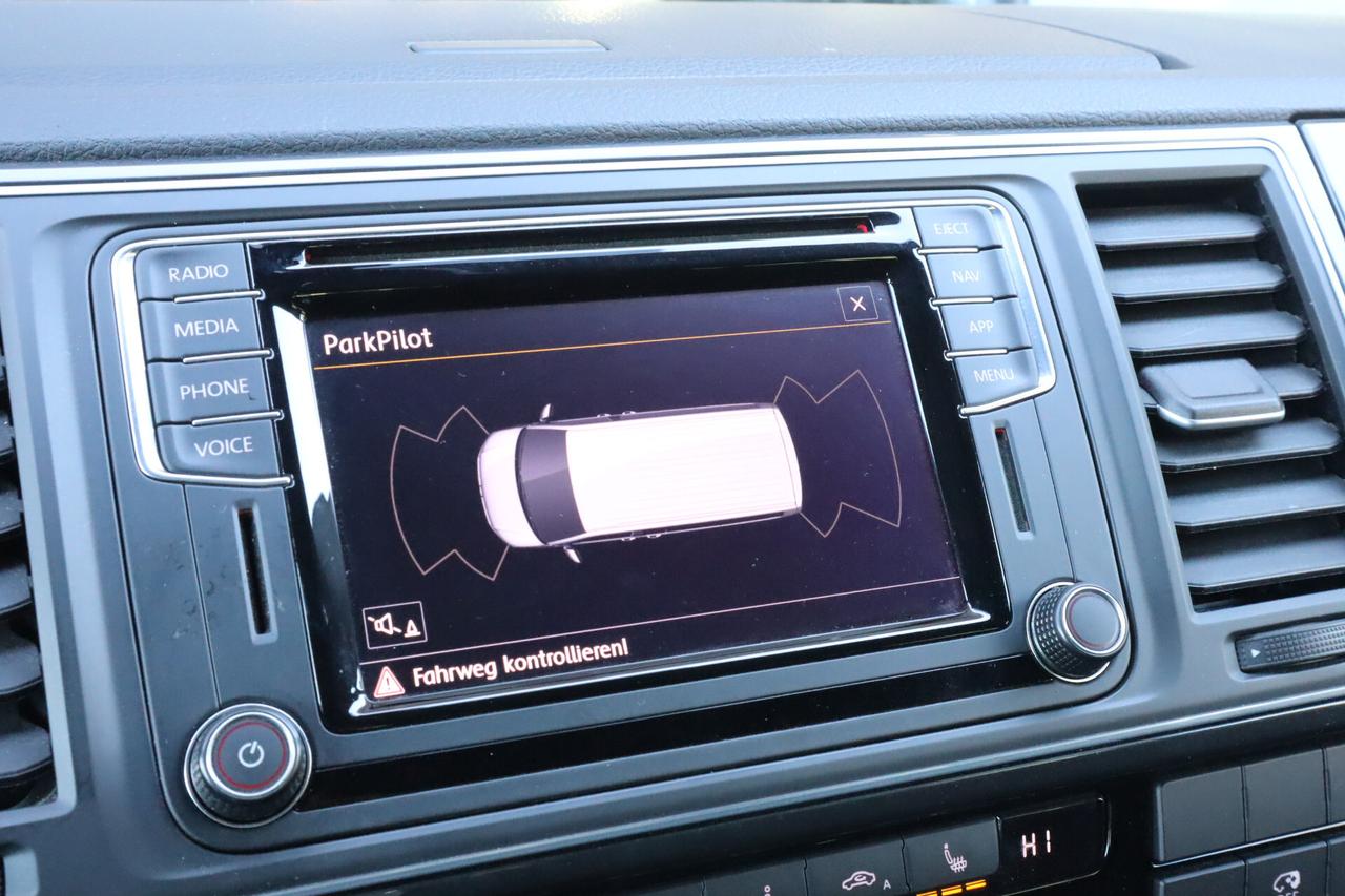 Volkswagen Multivan 2.0 TDI 150CV DSG 7POSTI PELLE GANCIO 2x PORTE SCORREVOLI