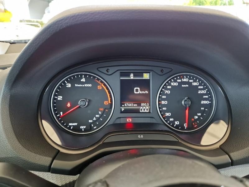 AUDI Q2 2.0 30 TDI ADMIRED ADV. S TRONIC 5 PORTE SUV