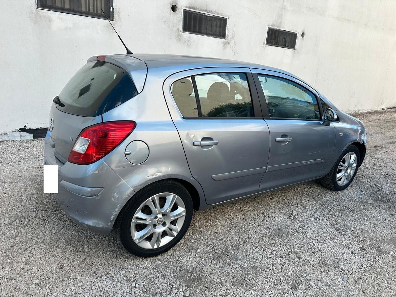 Opel Corsa 1.2 5 porte Cosmo-2007