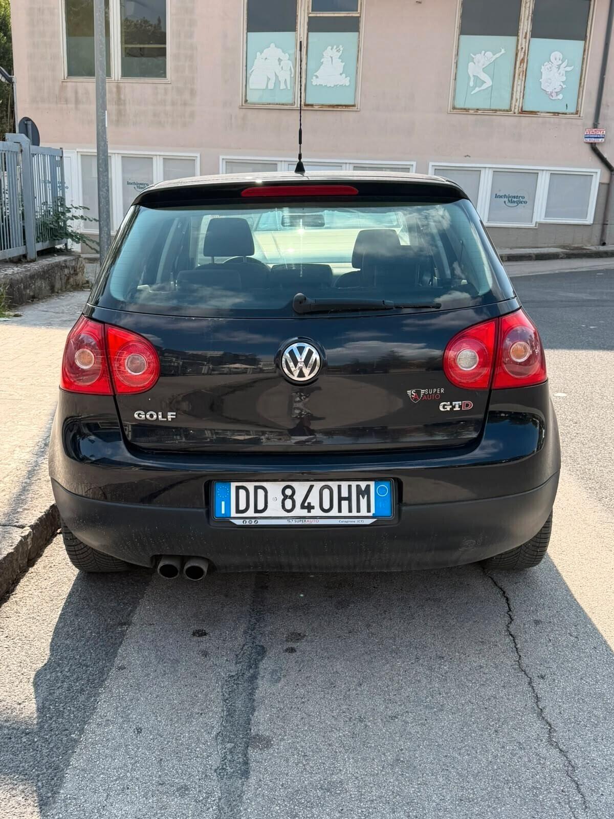 Volkswagen Golf 2.0 16V TDI 5p. Sportline