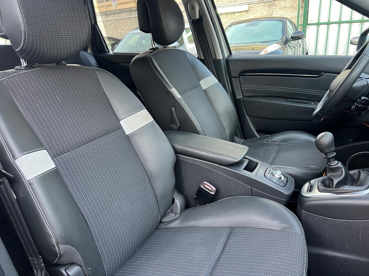 Renault Scenic Scénic X-Mod 1.6 dCi 130CV Luxe