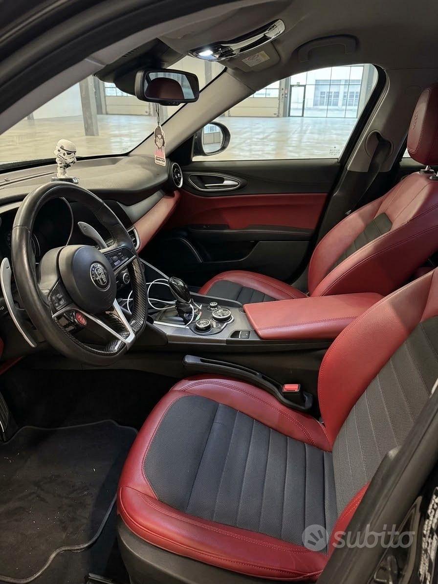 Giulia Q2 180CV Pelle Rossa MY20