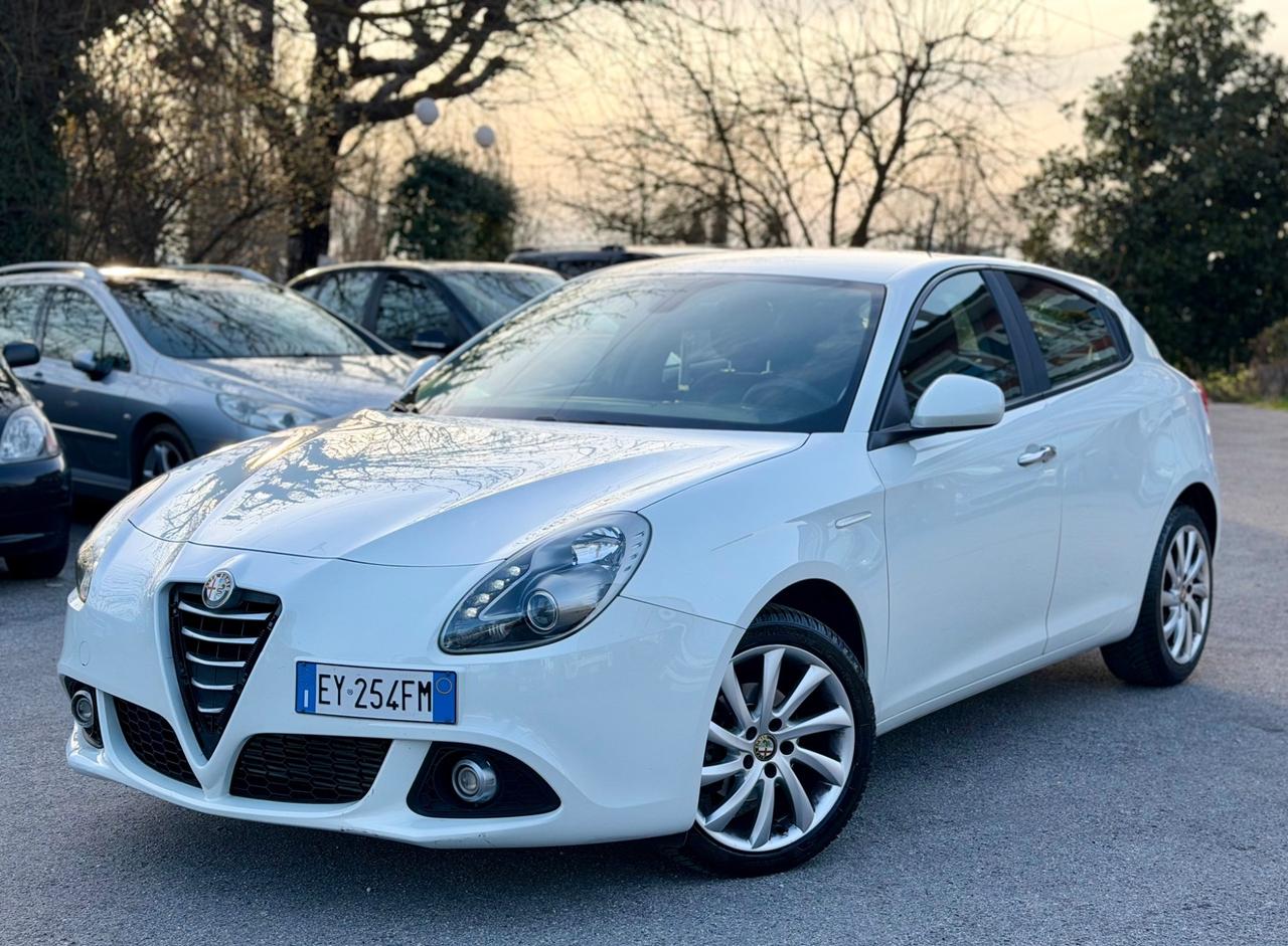 Alfa Romeo Giulietta 2015 1.6 JTDm- ok neopatentati ! ! !