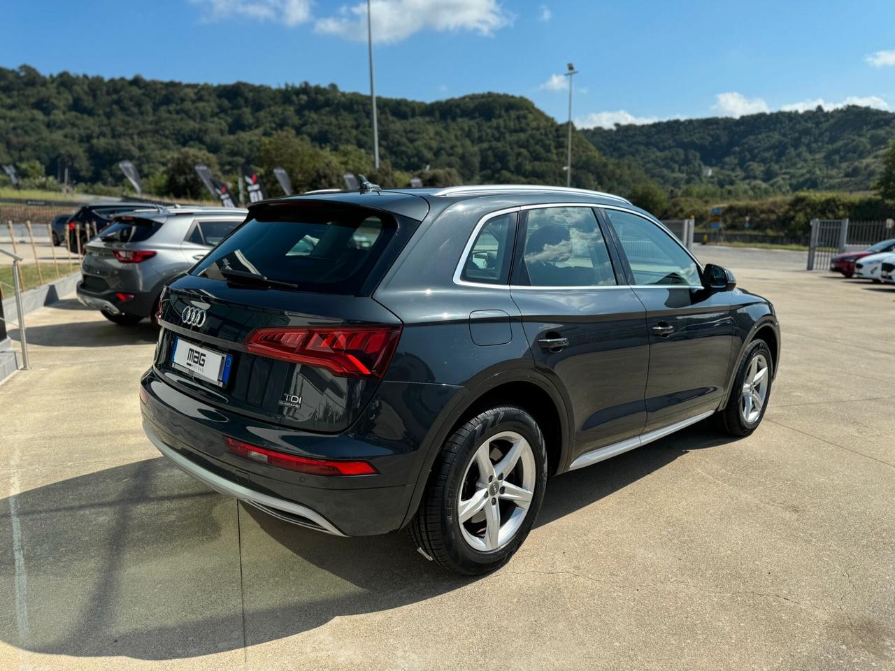 Audi Q5 2.0 TDI quattro S tronic Business