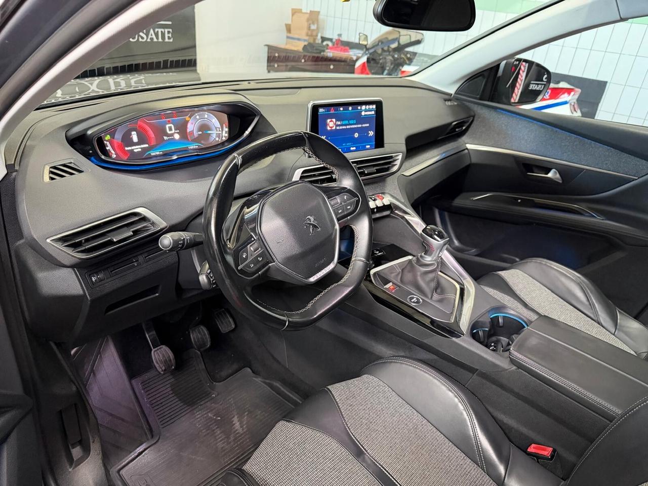 Peugeot 3008 BlueHDi 120 S&S Allure