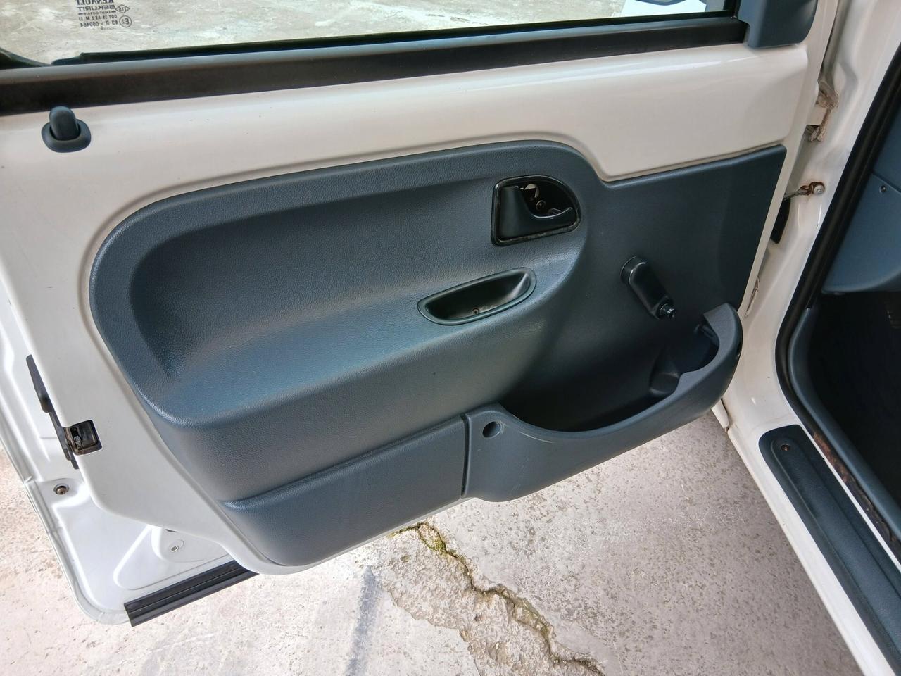 Renault Kangoo 1.2b furgone solo km 77000