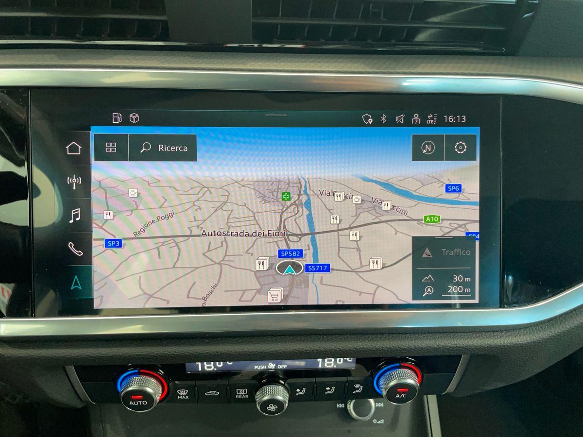 AUDI Q3 II 2018 - Q3 40 2.0 tfsi Business quattro s-tronic