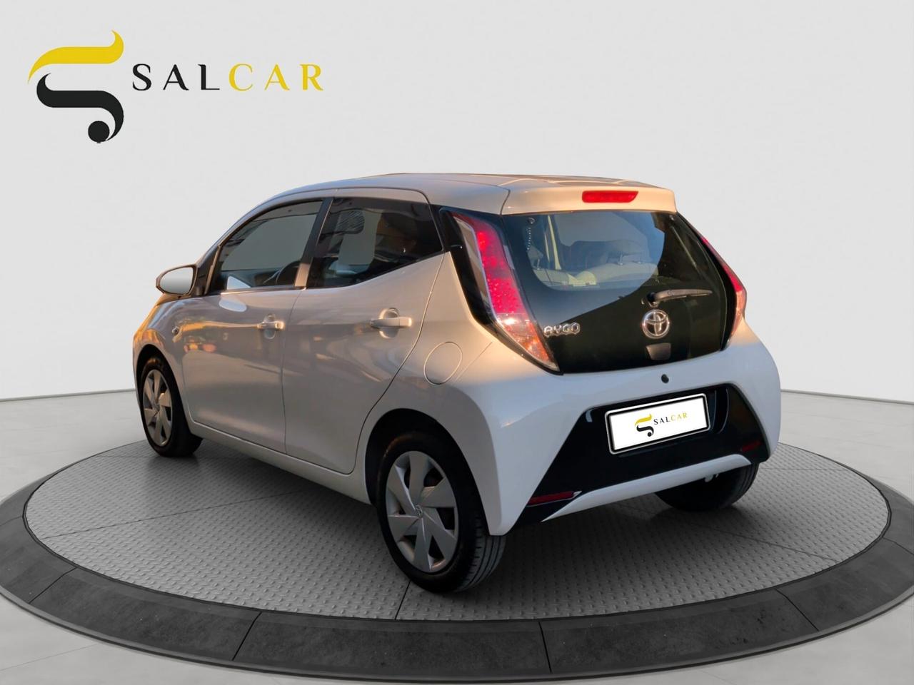 Toyota Aygo 1.0 VVT-i 69 CV 5 porte x-play TSS 2018