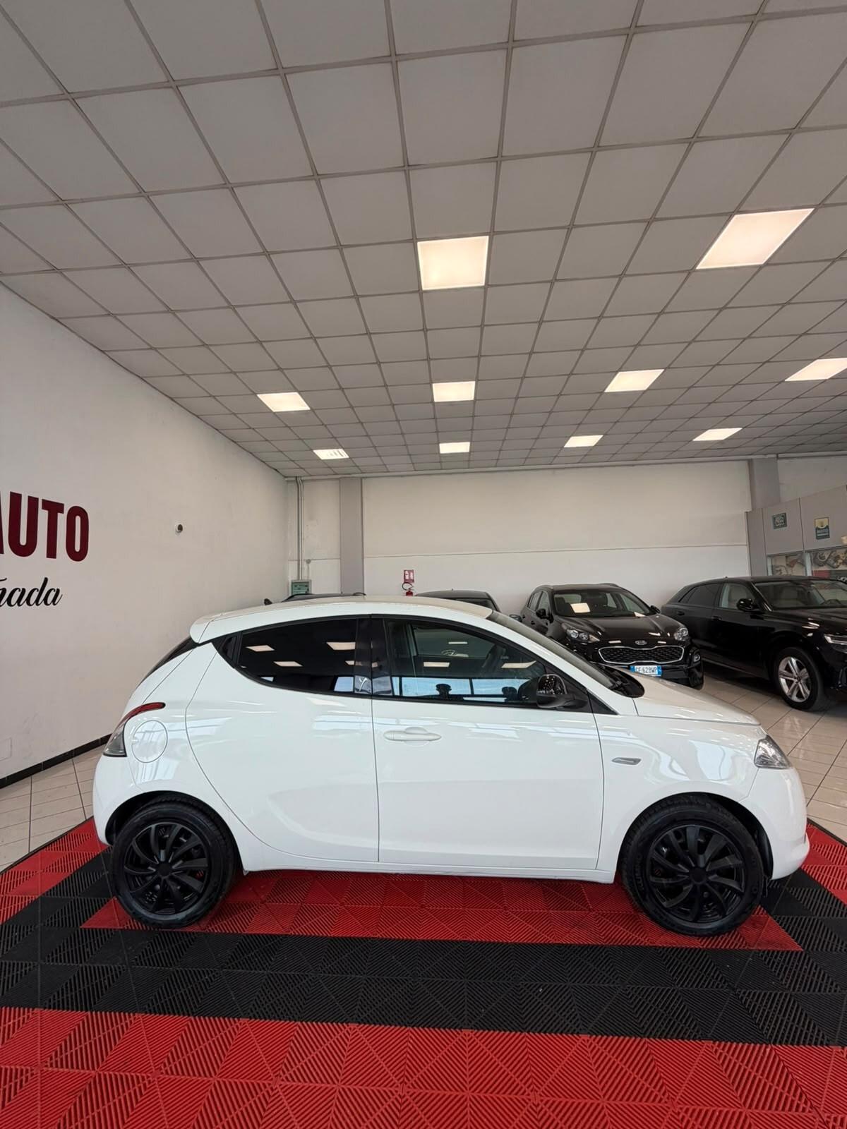 Lancia Ypsilon 1.2 69 CV 5 porte GPL Ecochic Gold