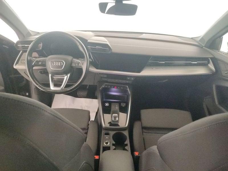 Audi A3 Sportback 35 2.0 tdi s-tronic