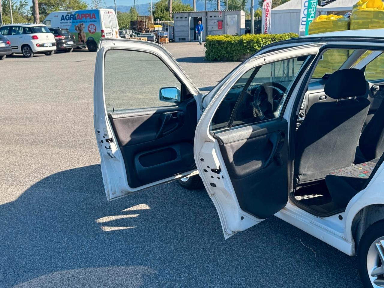 Volkswagen Polo 1.0 benzina 50cv 5P 1998