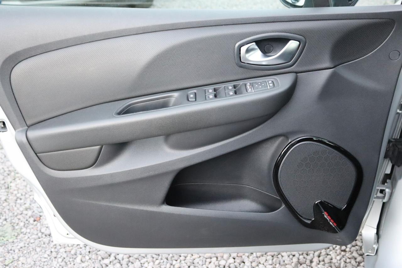 Renault Clio dCi 8V 110CV Start&Stop 5 porte Duel2