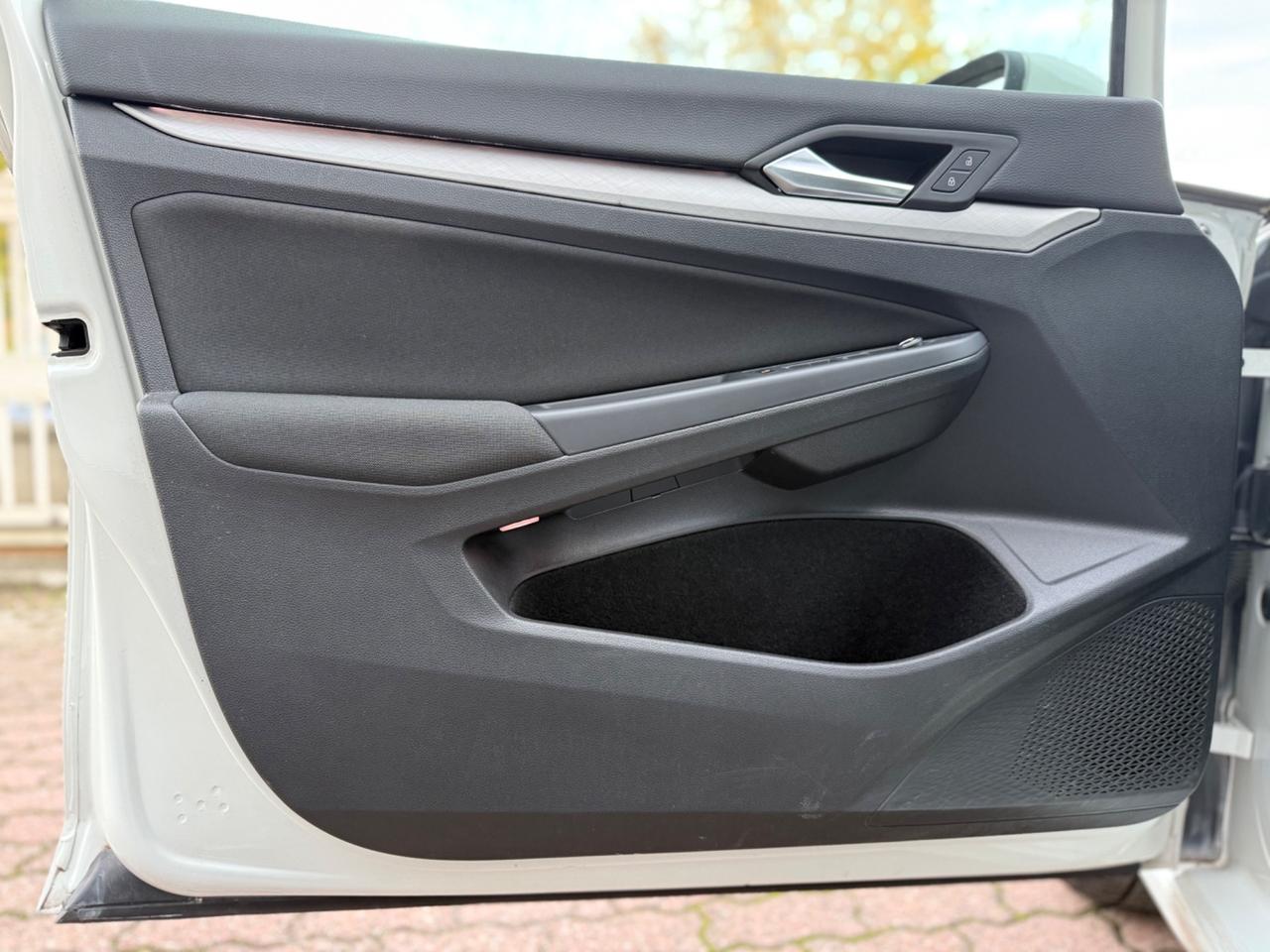 Volkswagen Golf 1.0 TSI EVO Life