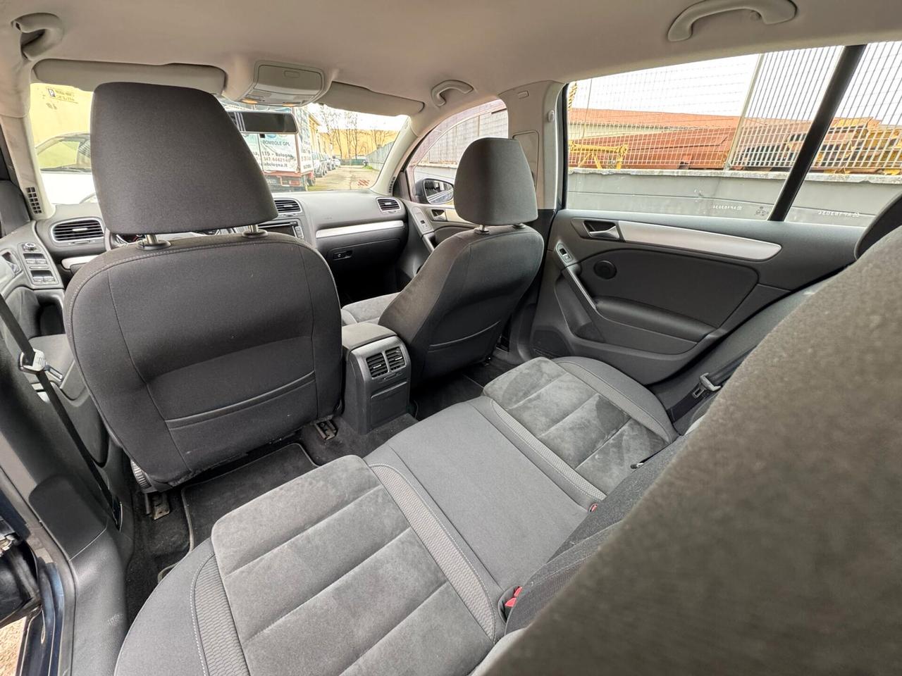 Volkswagen Golf 1.6 TDI DPF 5p. Highline