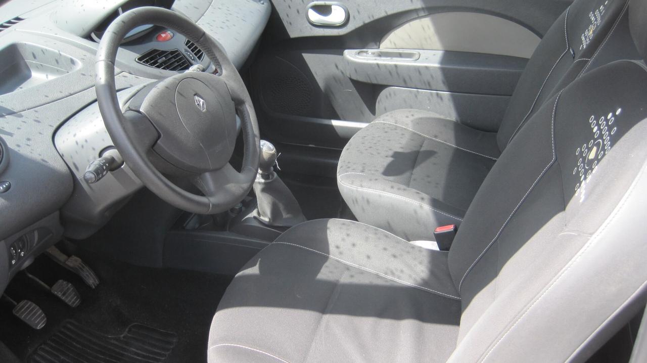 Renault Twingo 1.2 16V Live