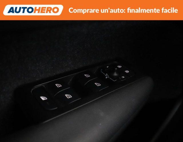 VOLVO XC40 T2 Geartronic Momentum Core