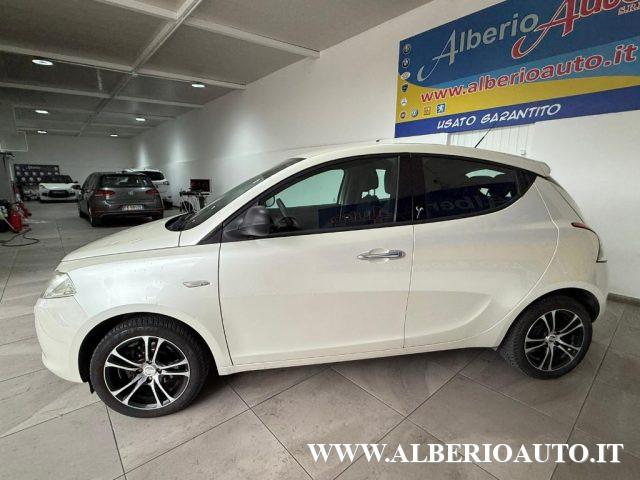 LANCIA Ypsilon 1.2 69 CV 5 porte Platinum