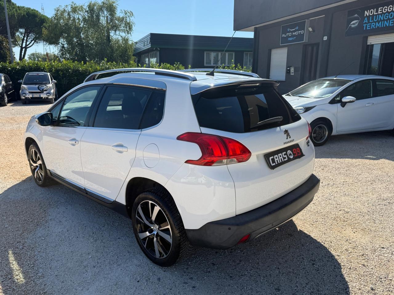 Peugeot 2008 1.6 e-HDi 92 CV Stop&Start Urban Cross