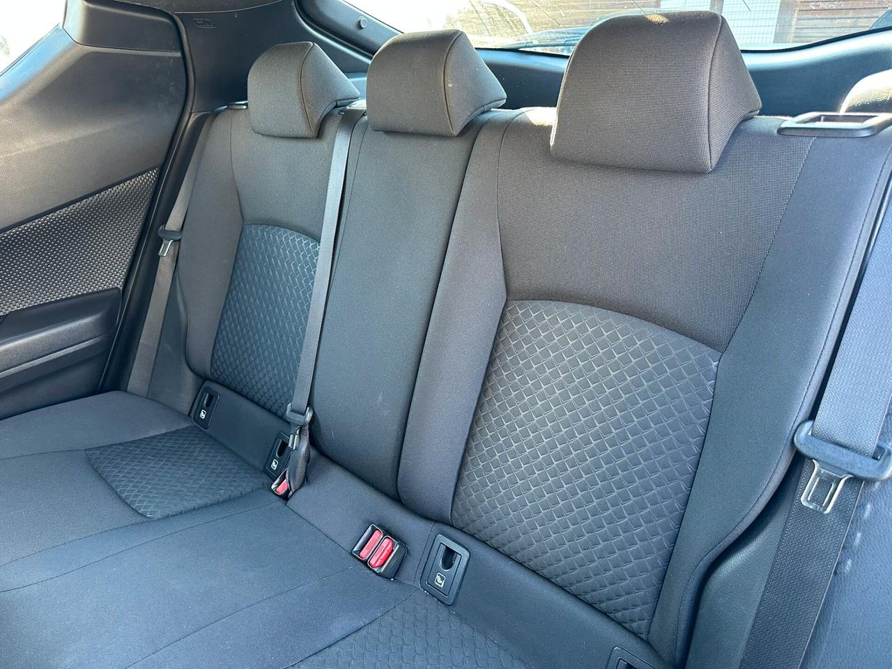 Toyota C-HR 1.8 Hybrid E-CVT Active