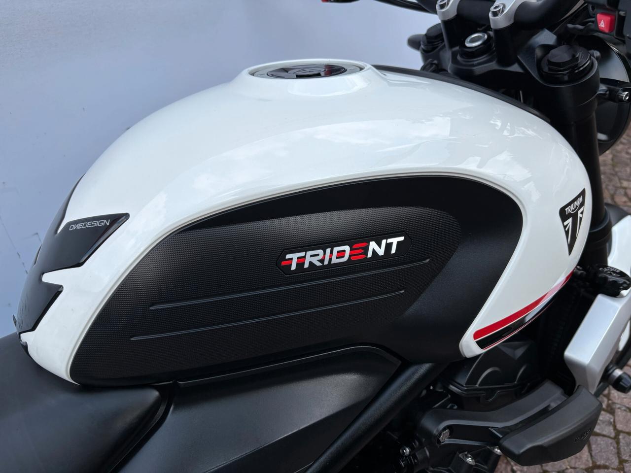 Triumph Trident 660