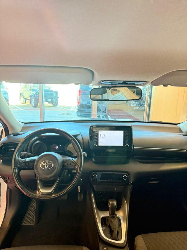 TOYOTA Yaris 1.5 Hybrid 5 porte trend