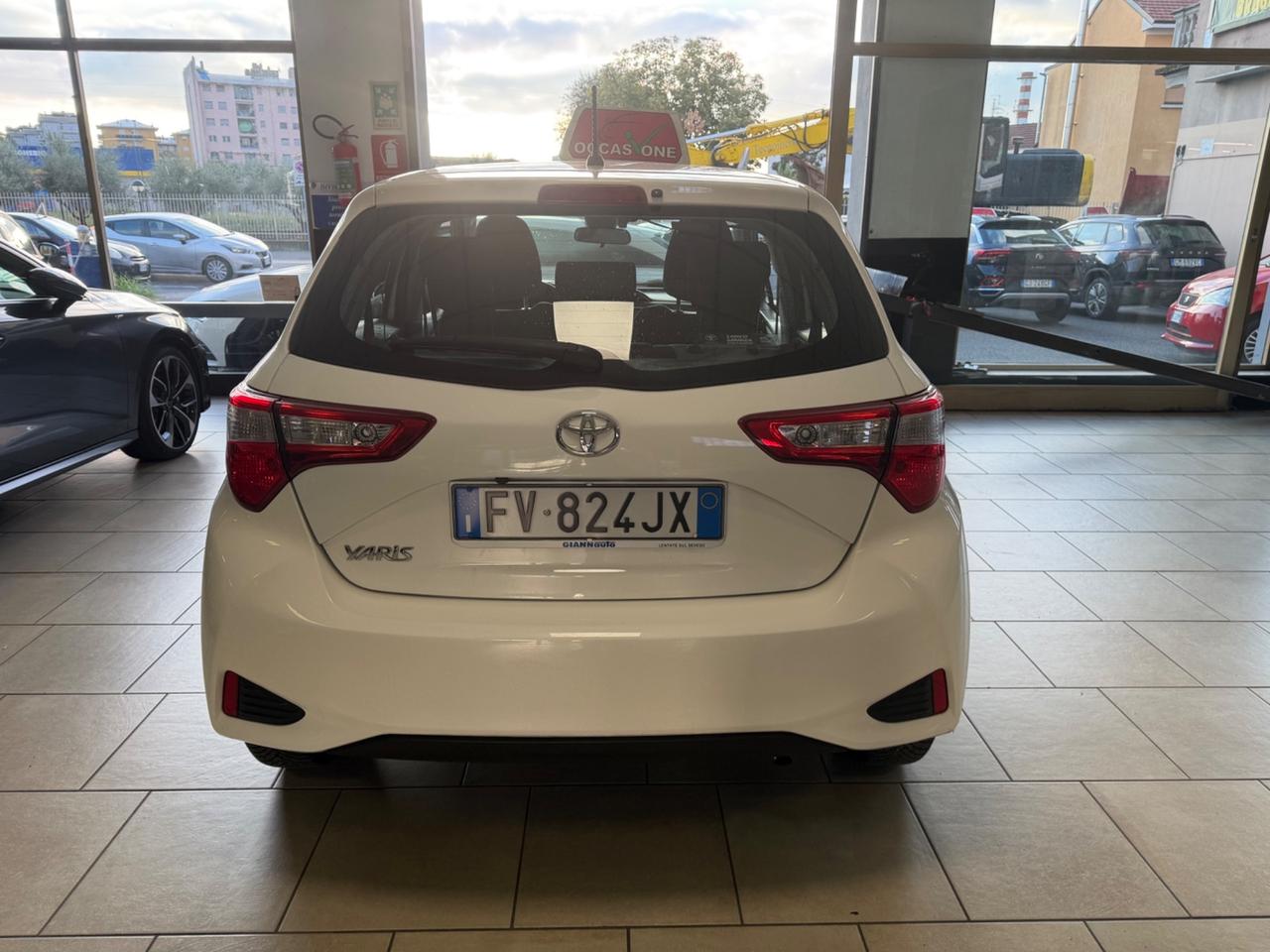 Toyota Yaris 1.5 5 porte Active - Nessun vincolo -