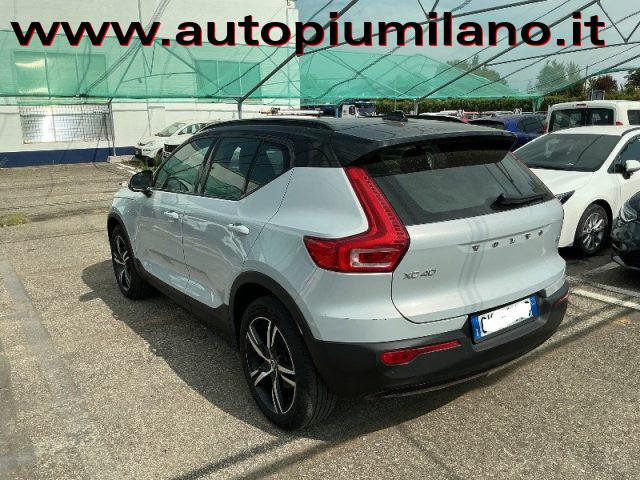 VOLVO XC40 B4 AWD Geartronic R-design