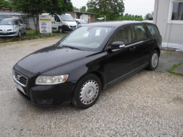 Volvo V50 2.0 D aut. Momentum 136CV