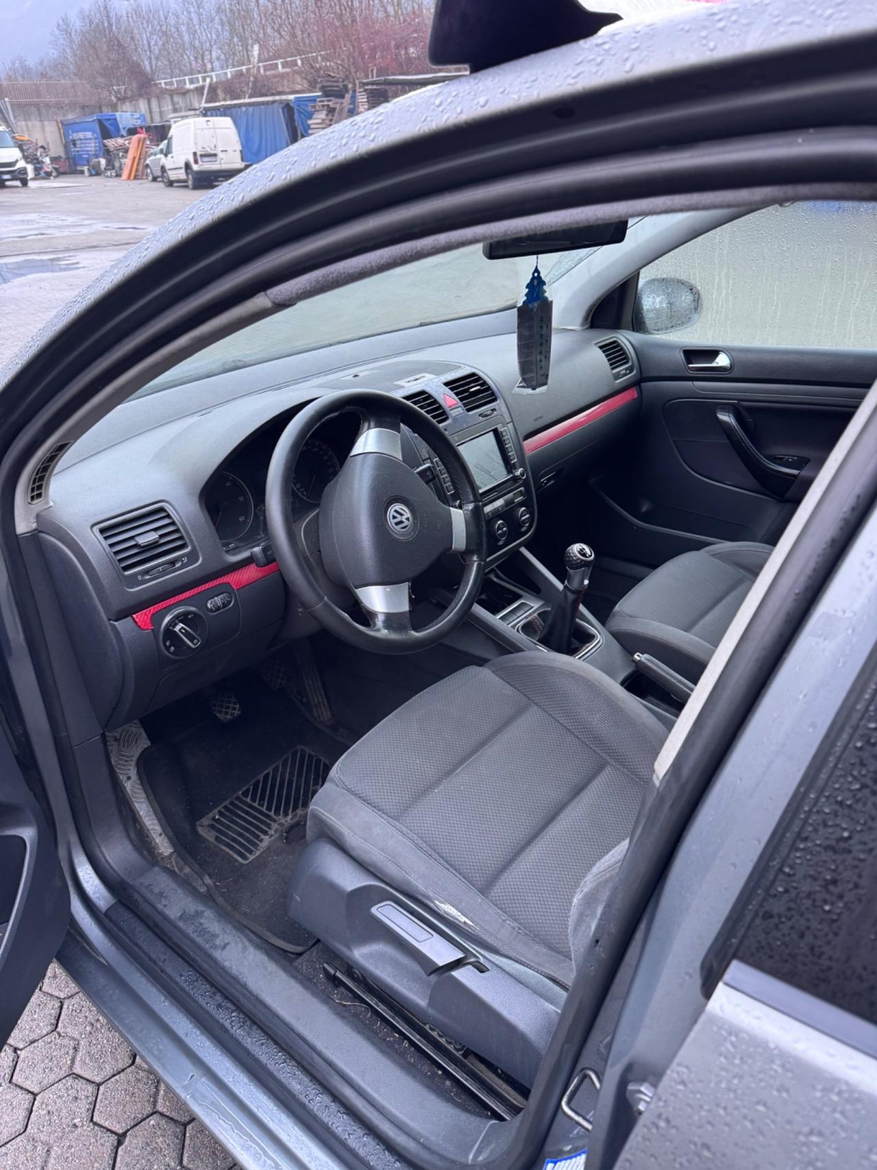 Volkswagen Golf 2.0 16V TDI 5p. Sportline