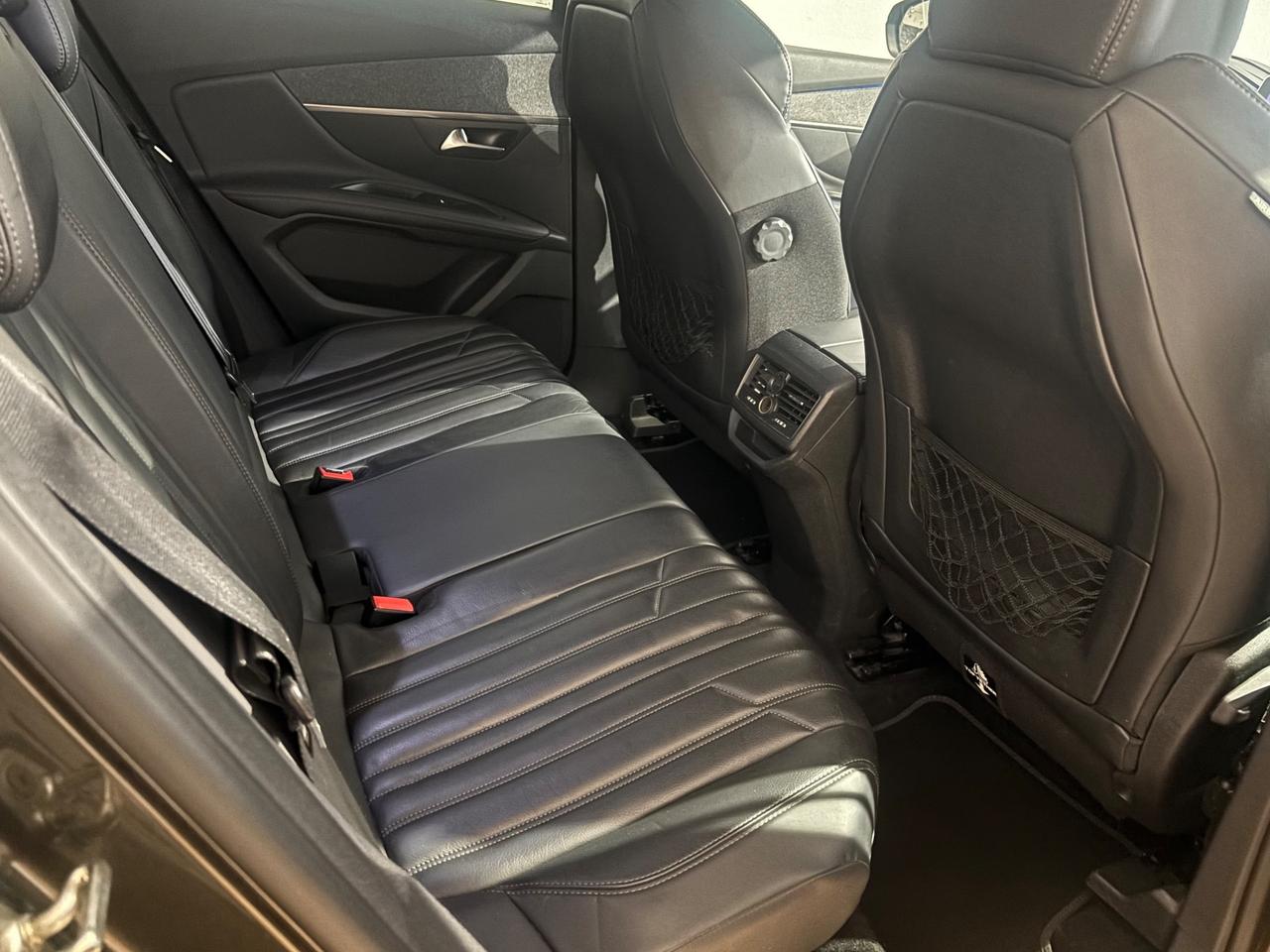 Peugeot 3008 BlueHDi 120 S&S Allure automatica