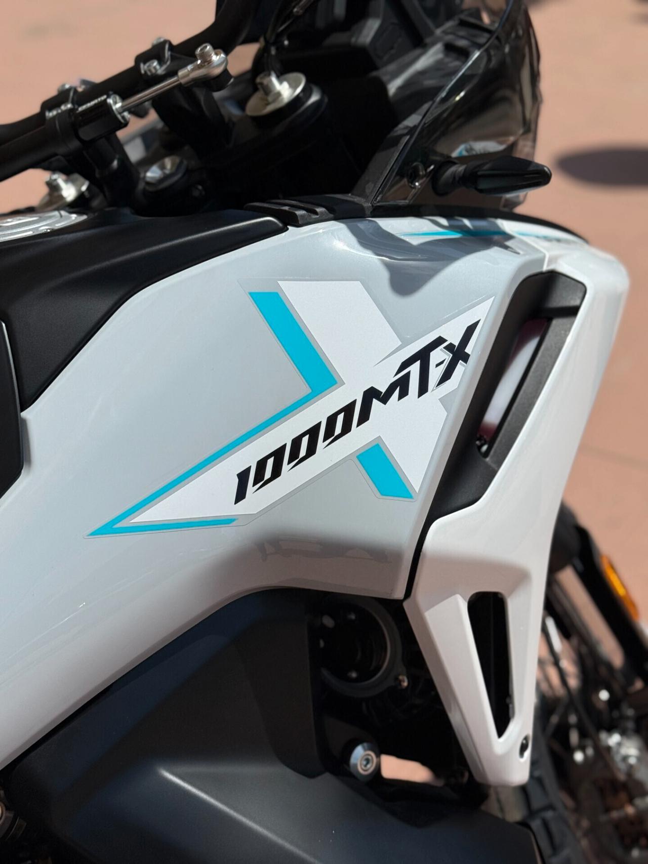 CFMOTO MT-X 1000