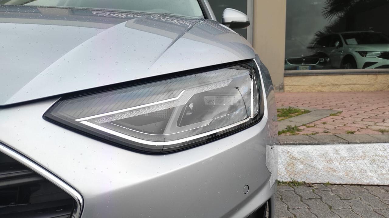 Audi A4 Avant 30 TDI/136 CV S tronic Business