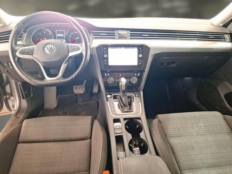 Volkswagen Passat Variant 1.6 TDI SCR DSG Business BMT