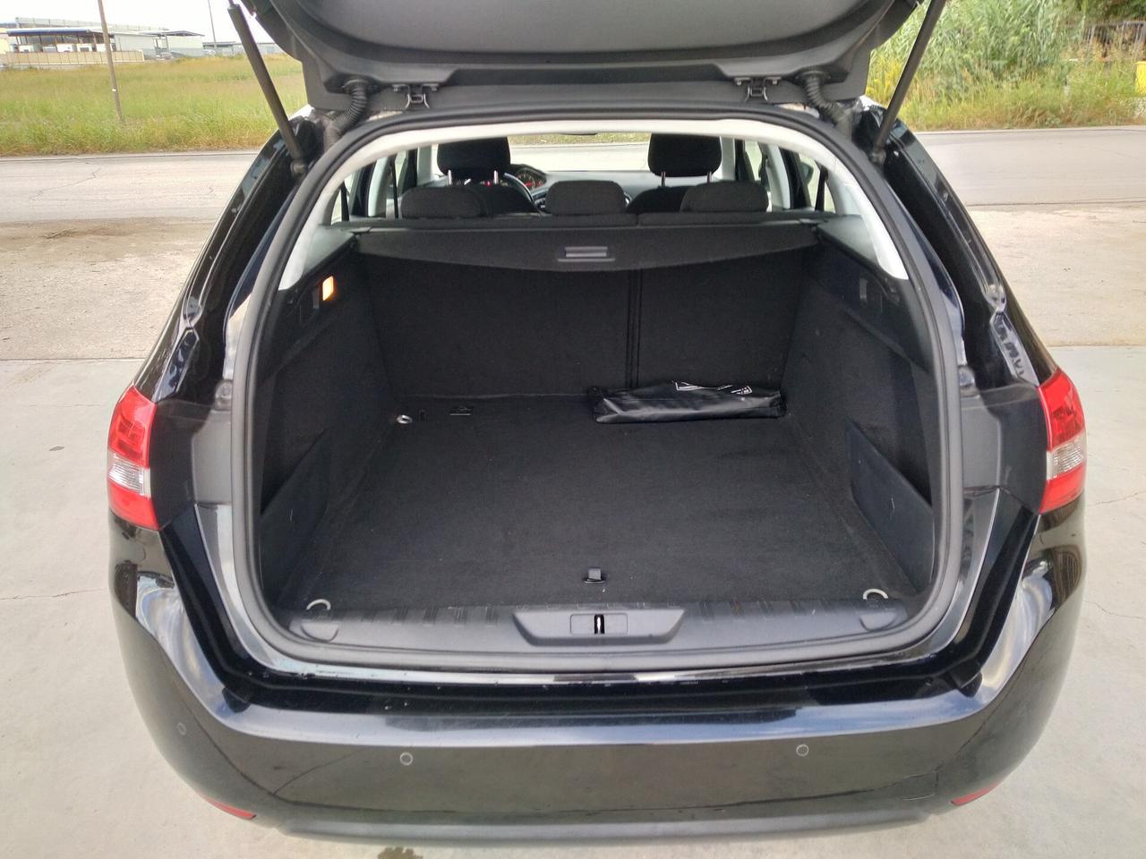 Peugeot 308 BlueHDi 100 S&S SW Business