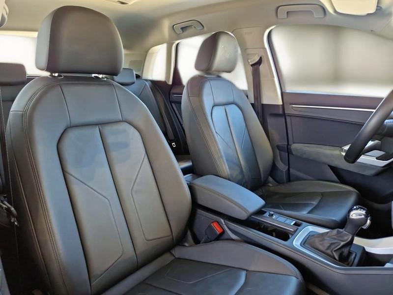 AUDI Q3 35 TDI S tronic Business