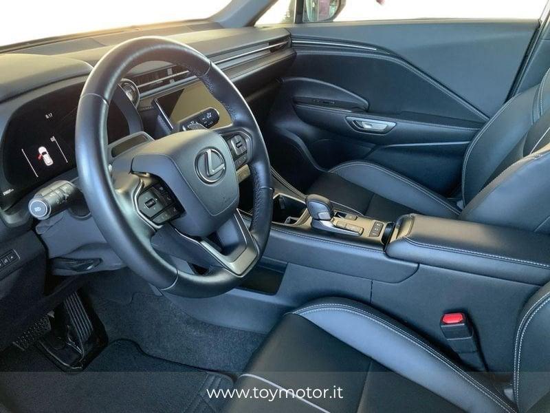 Lexus LBX Hybrid Relax