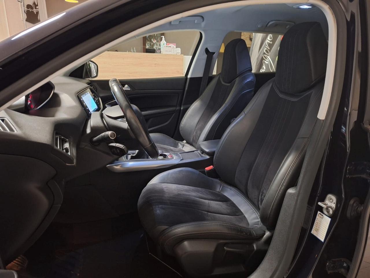 Peugeot 308 1.6 e-HDi 115 CV Stop&Start SW Allure