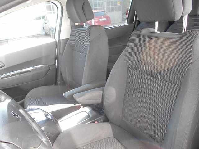 Peugeot 5008 2.0 HDi 163CV aut. Active