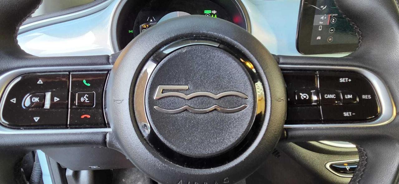 Fiat 500e BUSINESS OPENING EDITION - 100% ELETTRICA -43 KW- KM. 19000 AUTO PER NEOPATENTATI