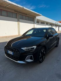 Audi A3 allstreet TDI 110 kW S tronic Identity Contrast