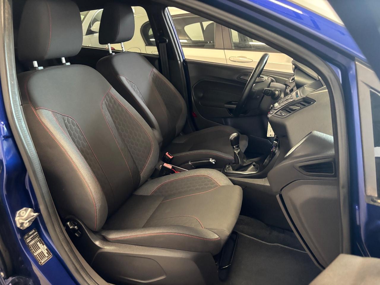 Ford Fiesta 1.0 BENZINA ST-Line