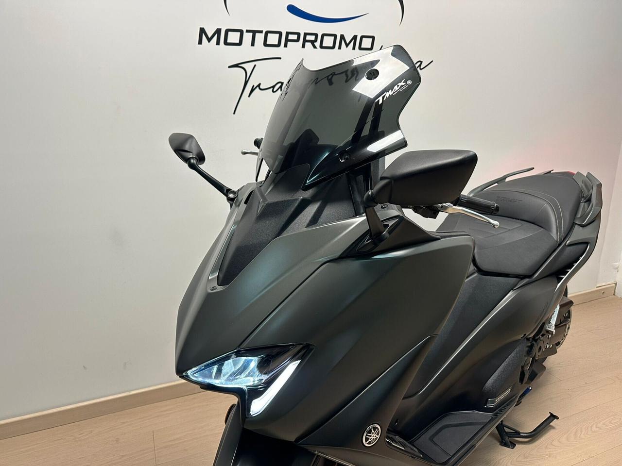 YAMAHA T-MAX TMAX 560 TECH MAX 2021 13.000KM