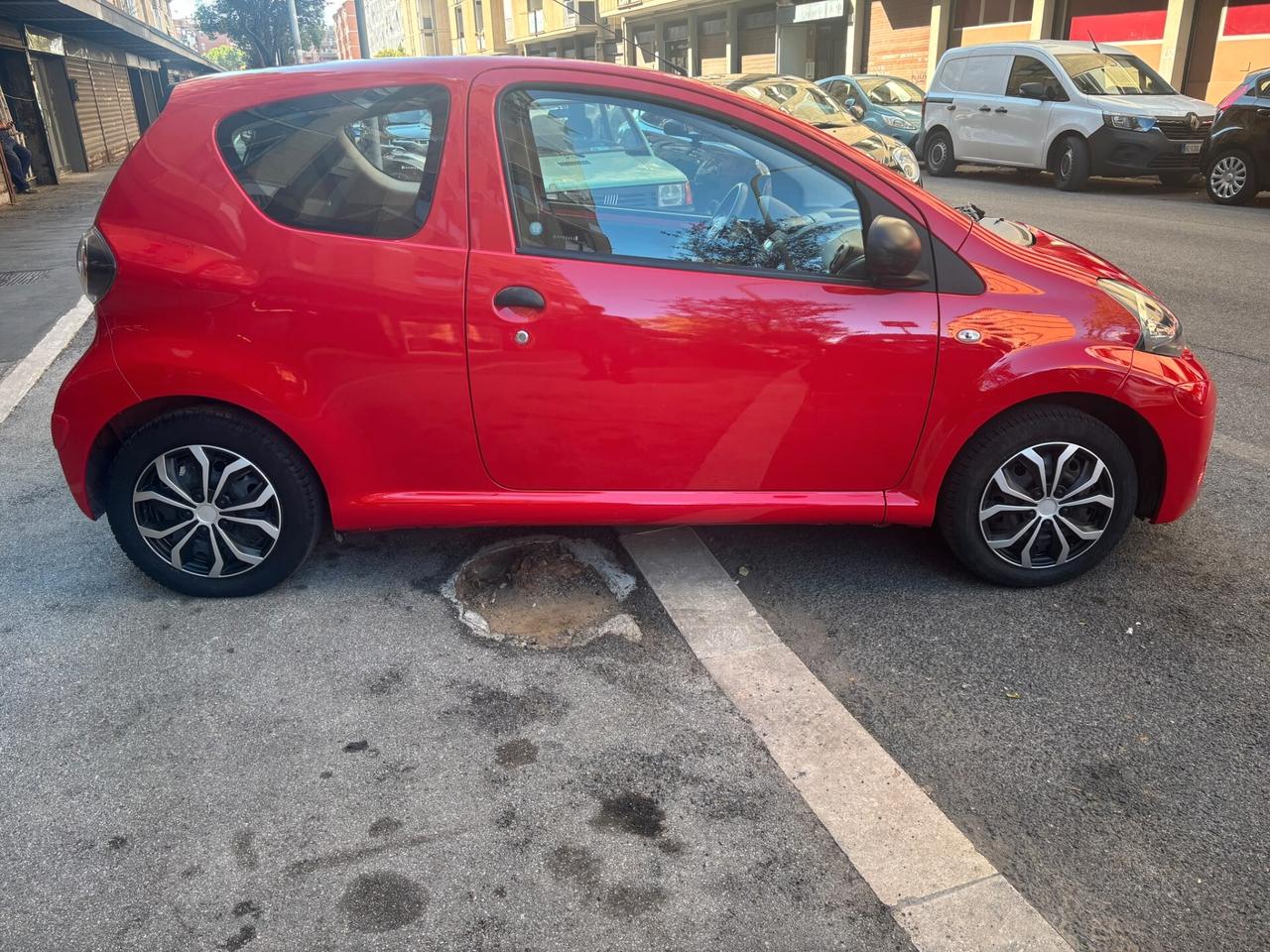 Toyota Aygo 1.0 - PASSAGGIO DI PROPRIETà INCLUSO