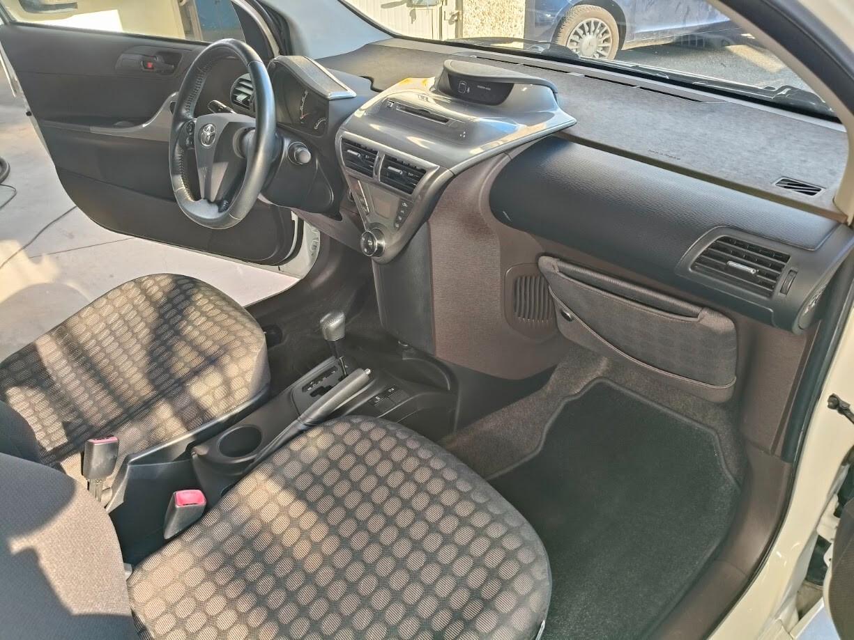 Toyota iQ 1.0 Sol CAMBIO AUTOMATICO POCHI KM