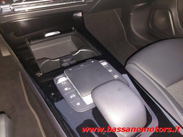 MERCEDES-BENZ A 250 e hybrid EQ Business Plug In Hybrid