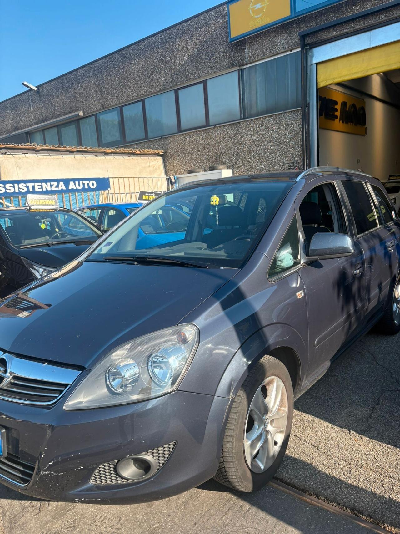 Opel Zafira 1.6 16V VVT Cosmo