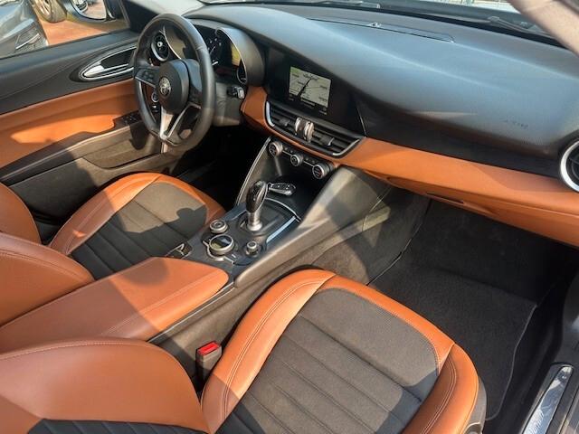 Alfa Romeo Giulia 2.2 Turbodiesel 160 CV AT8 Super