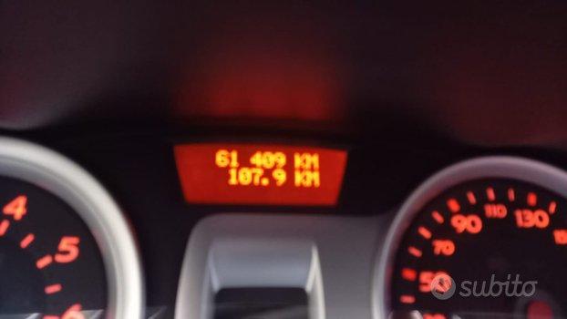 RENAULT Clio 1.2 16V 5 porte Le Iene